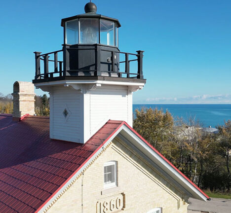 Roof of the light station with the beacon extending from the roof.